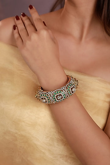 Matte Gold Plated Green Jadtar Stone & Glass Beaded Adjustable Bangle