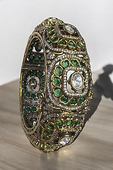 Matte Gold Plated Green Jadtar Stone & Glass Beaded Adjustable Bangle