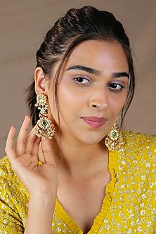 Gold Finish Jadau & Pearl Necklace Set