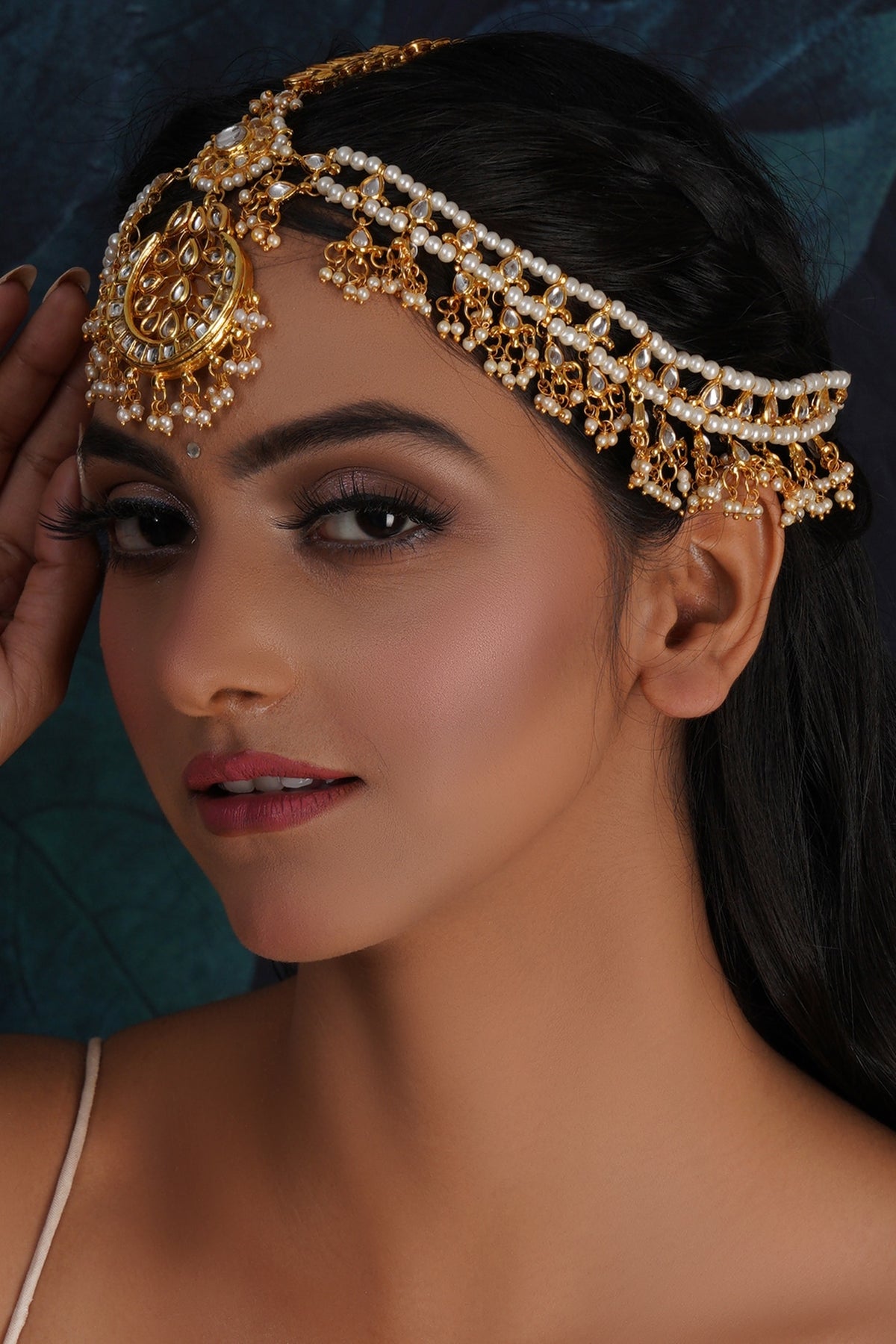 Gold Finish Kundan Polki Mathapatti