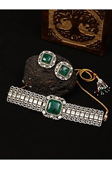 Gold Finish Emerald Stone & Moissanite Choker Necklace Set