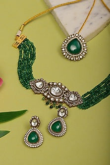 Gold Finish Emerald Stone & Kundan Polki Choker Necklace Set