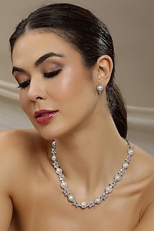 White Finish Pearl & Diamond Necklace Set