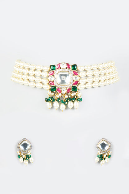 Gold Finish Kundan & Pearl Choker Necklace Set