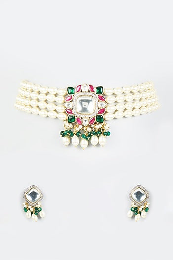 Gold Finish Kundan & Pearl Choker Necklace Set