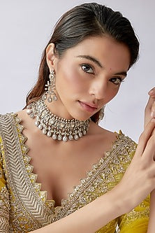 White Finish Kundan Jadavi Lacha Necklace Set