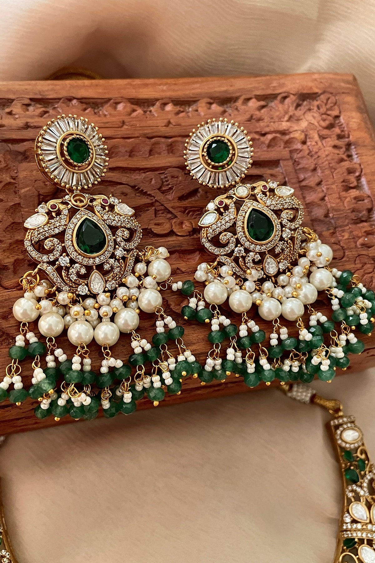 Gold Finish Kundan Polki & Emerald Stone Choker Necklace Set