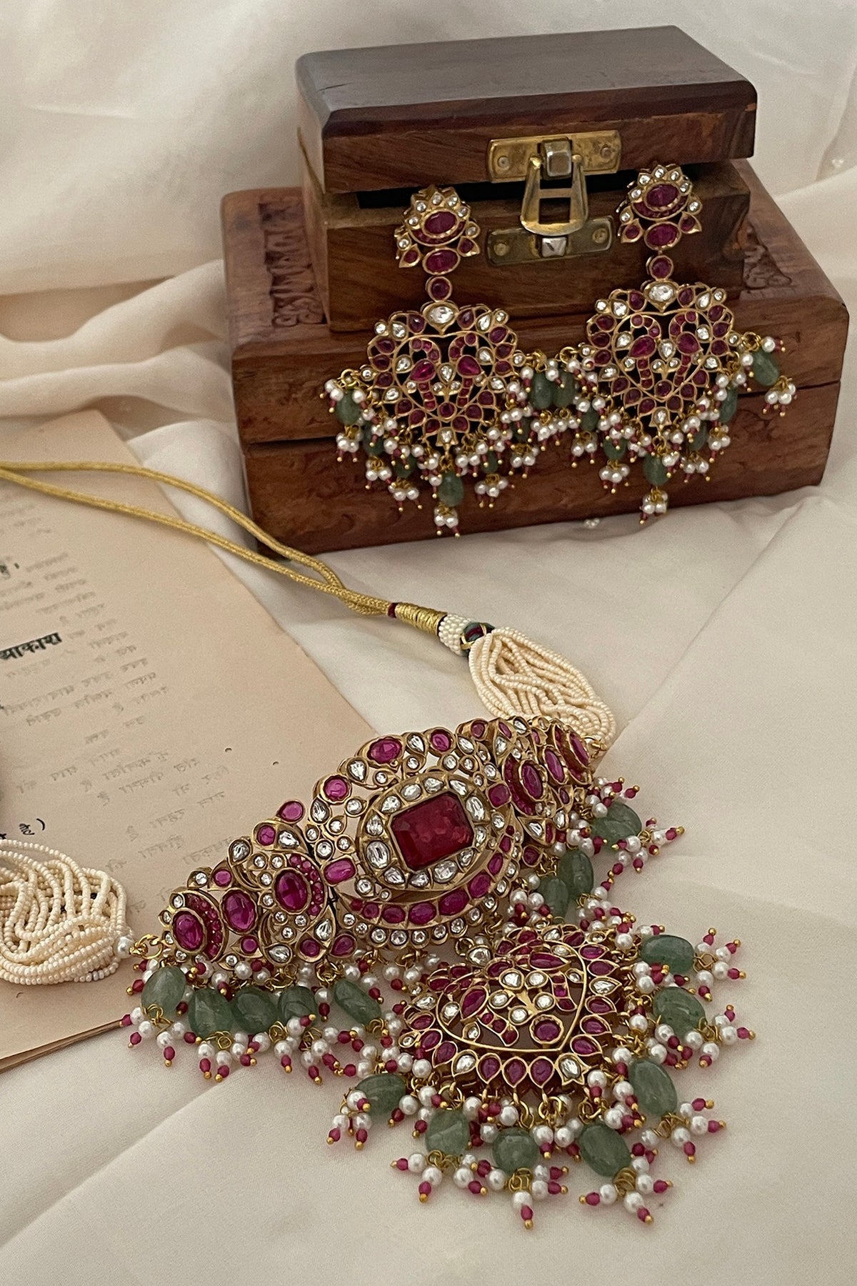Gold Finish Kundan Polki & Pearl Choker Necklace Set