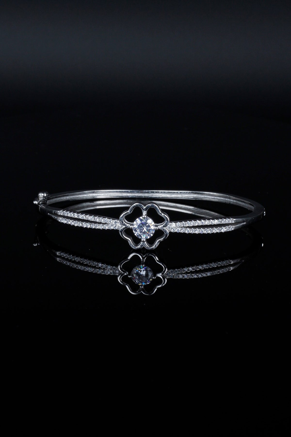 Saba Floral Charming Bracelet 