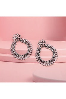 Silver Finish Cheker Stone Handcrafted Stud Earrings