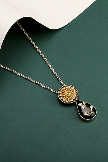 Gold Plated Kundan Polki & Labradorite Stone Floral Pendant Necklace In Sterling Silver