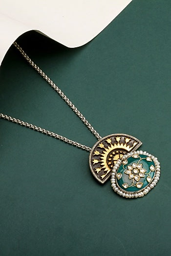 Gold Finish Kundan Polki & Green Onyx Pendant Necklace In Sterling Silver