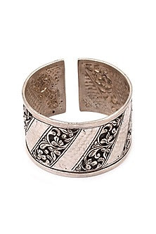 Silver Handcrafted Engraved Adjustable Bracelet In Sterling Silver