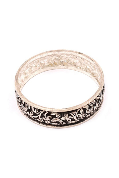 Silver Handcrafted Engraved Bracelet In Sterling Silver