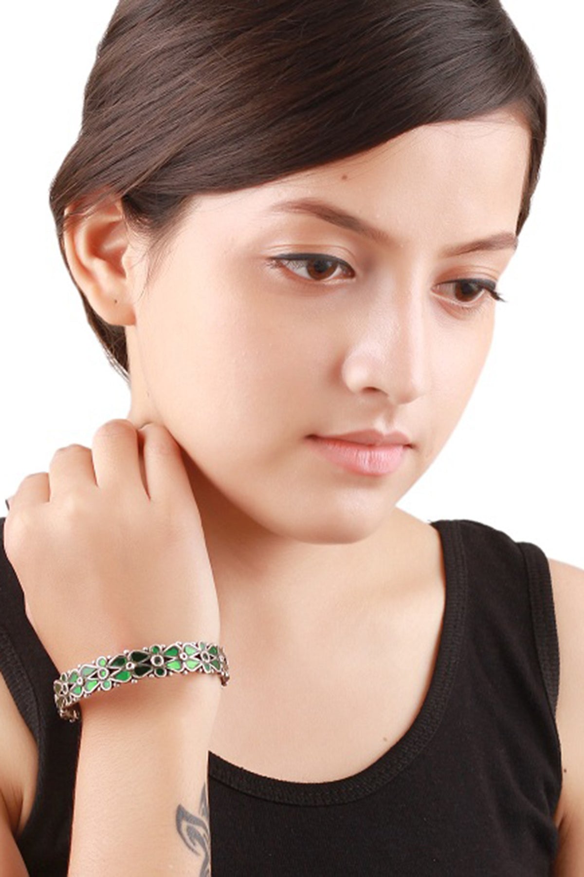 Silver Handcrafted Green Stone Bracelet In Sterling Silver