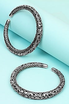 Silver Handcrafted Bacelet In Sterling Silver