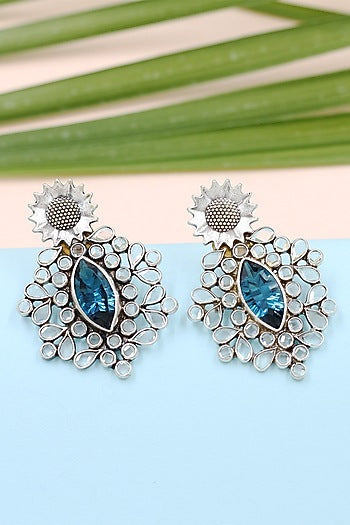 Silver Finish Green Hydro Gemstone Handmade Earrings In Sterling Silver