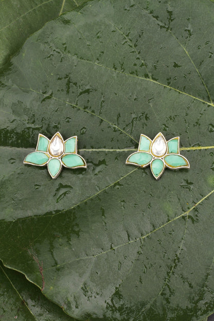 Oxidised Finish Kundan Polki Handcrafted Stud Earrings In Sterling Silver
