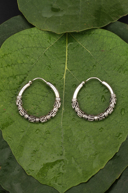 Oxidised Finish Kundan Polki Handcrafted Hoop Earrings In Sterling Silver