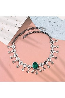 Silver Finish Emerald Stone Handmade Necklace In Sterling Silver