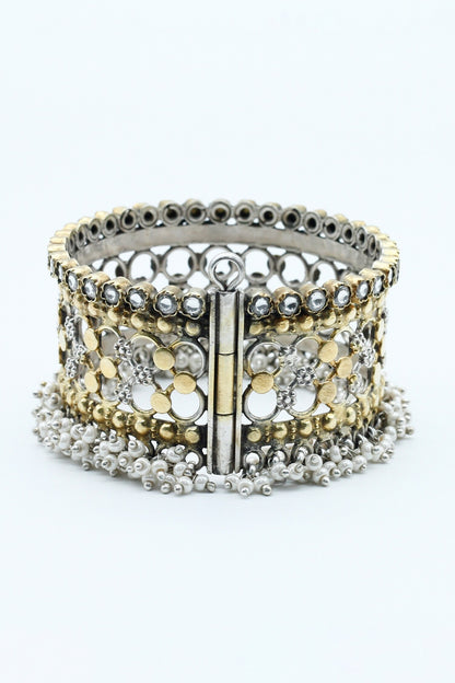 Nazmin Pearl Embellished Bracelet 