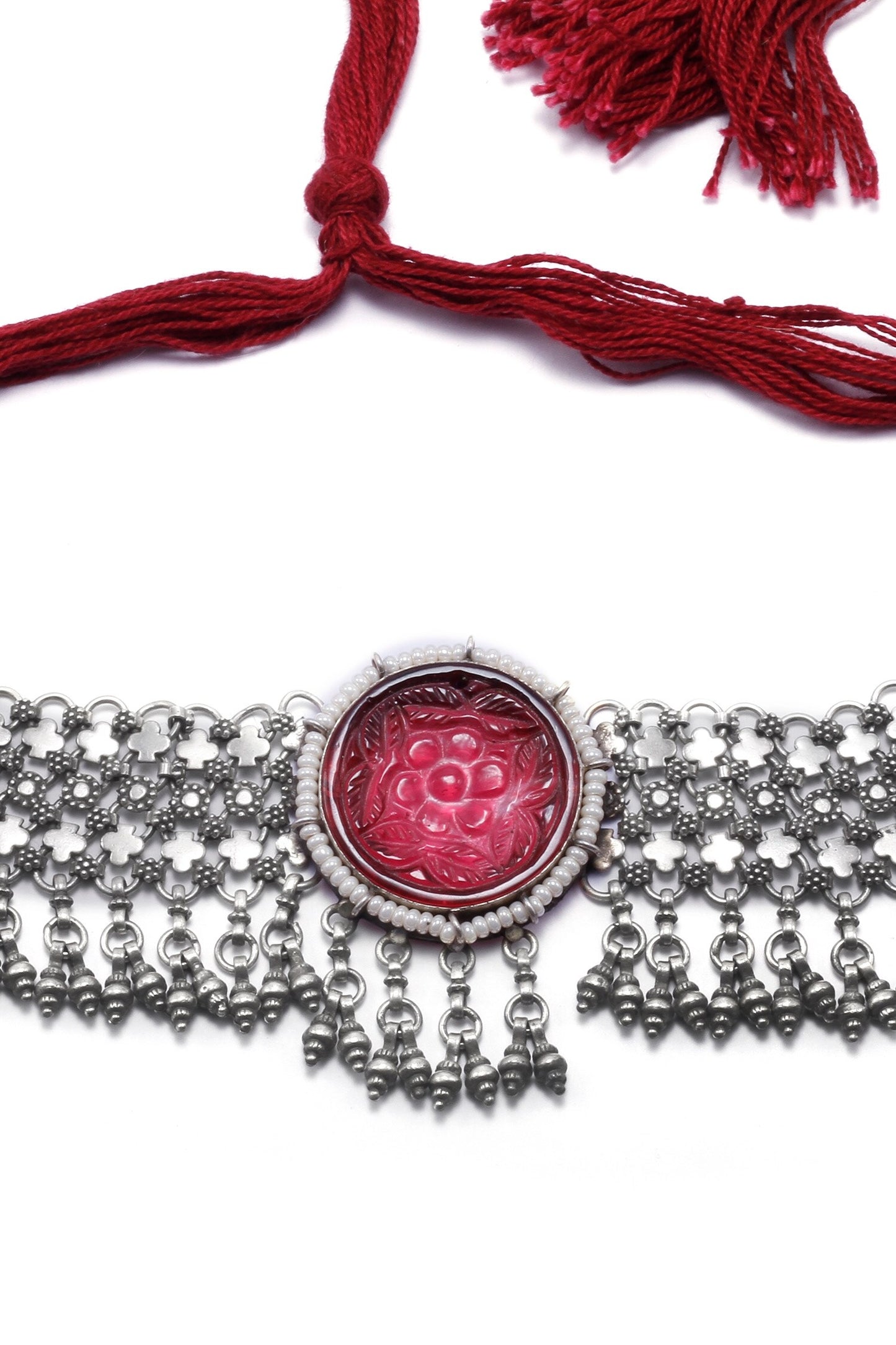 Shiza Embellished Choker 