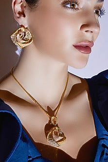 Gold Finish Zircon Pendant Necklace Set