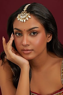Gold Plated Mother Of Pearl Maangtikka