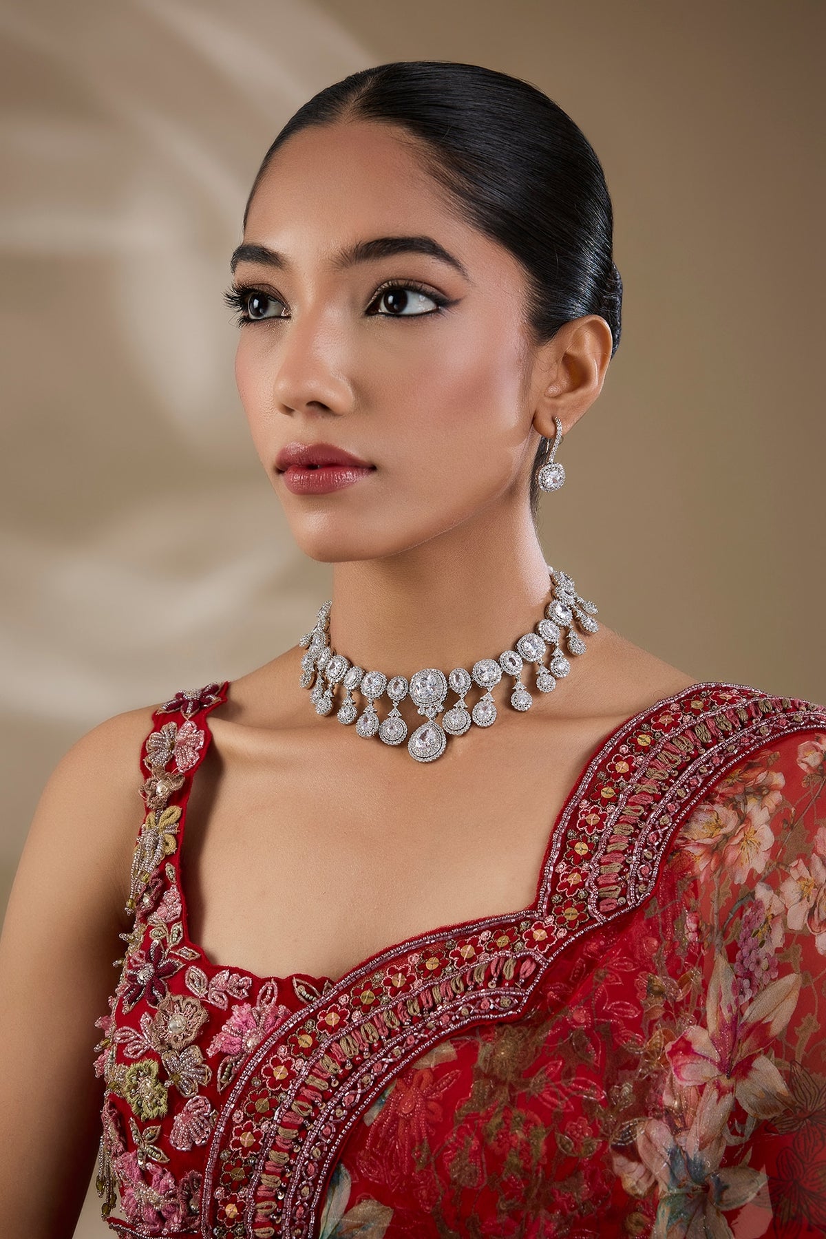 White Finish Zircon Necklace Set