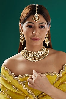 Gold Plated Choker Necklace Set With Kundan Stones