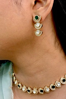 Gold Finish Kundan Polki & Green Stone Choker Necklace Set