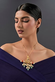 Yellow Gold Finish Moissanite Polki & Emerald Pendant Cum Brooch In Sterling Silver