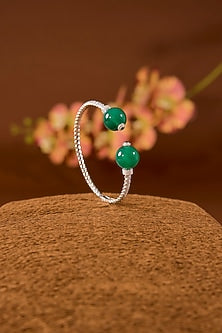 White Finish Zircon & Emerald Stone Bracelet In Sterling Silver