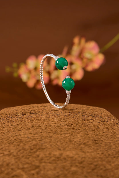 White Finish Zircon & Emerald Stone Bracelet In Sterling Silver