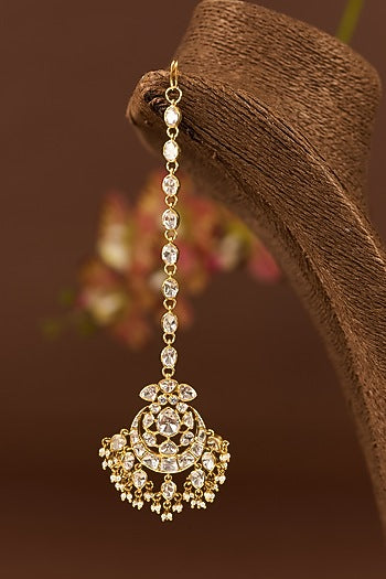 Gold Finish Moissanite Polki & Pearl Maang Tikka In Sterling Silver