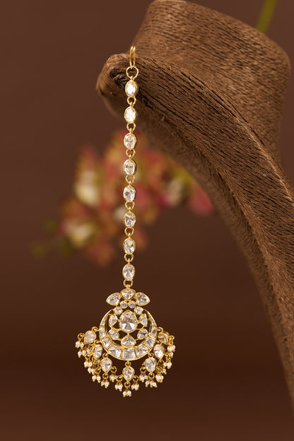 Gold Finish Moissanite Polki & Pearl Maang Tikka In Sterling Silver