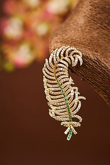 Yellow Gold Finish Eurostar Zircon & Emerald Stone Brooch In Sterling Silver