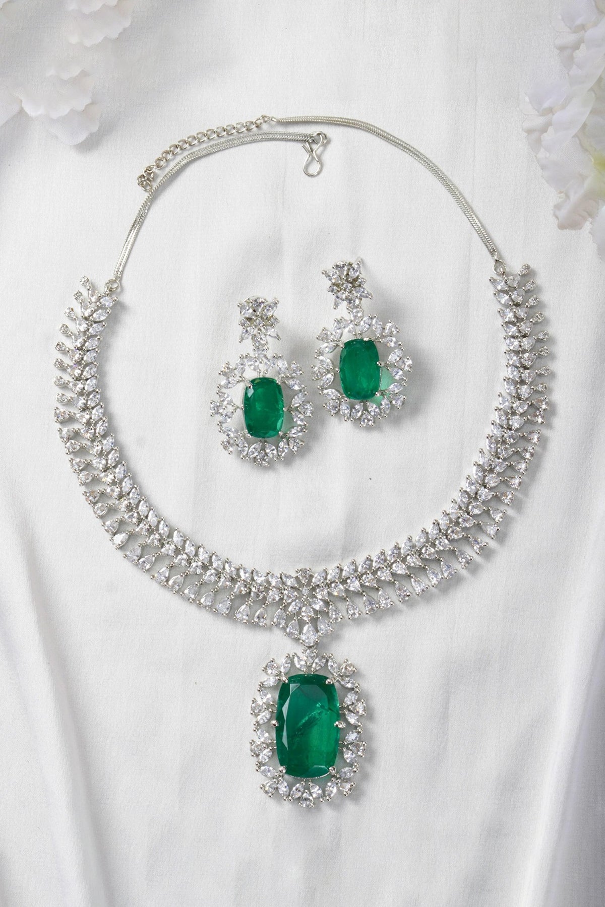 White Finish Zircon & Green Stone Necklace Set