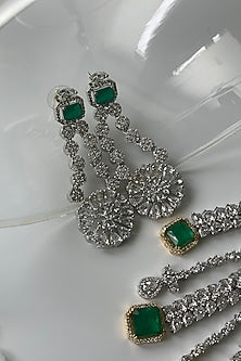 White Finish Zircon & Stone Choker Necklace Set
