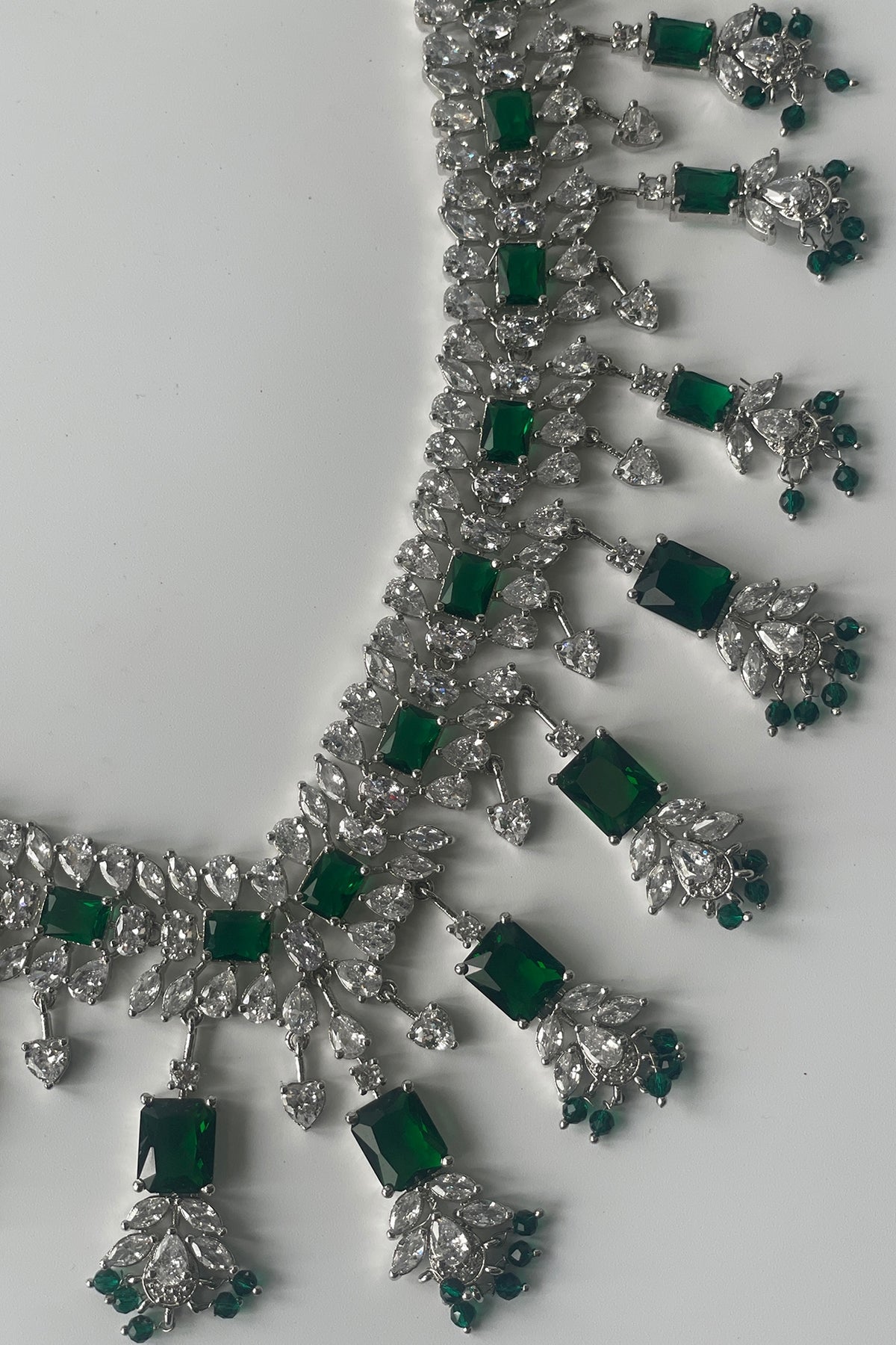 White Finish Zircon & Green Stone Necklace Set