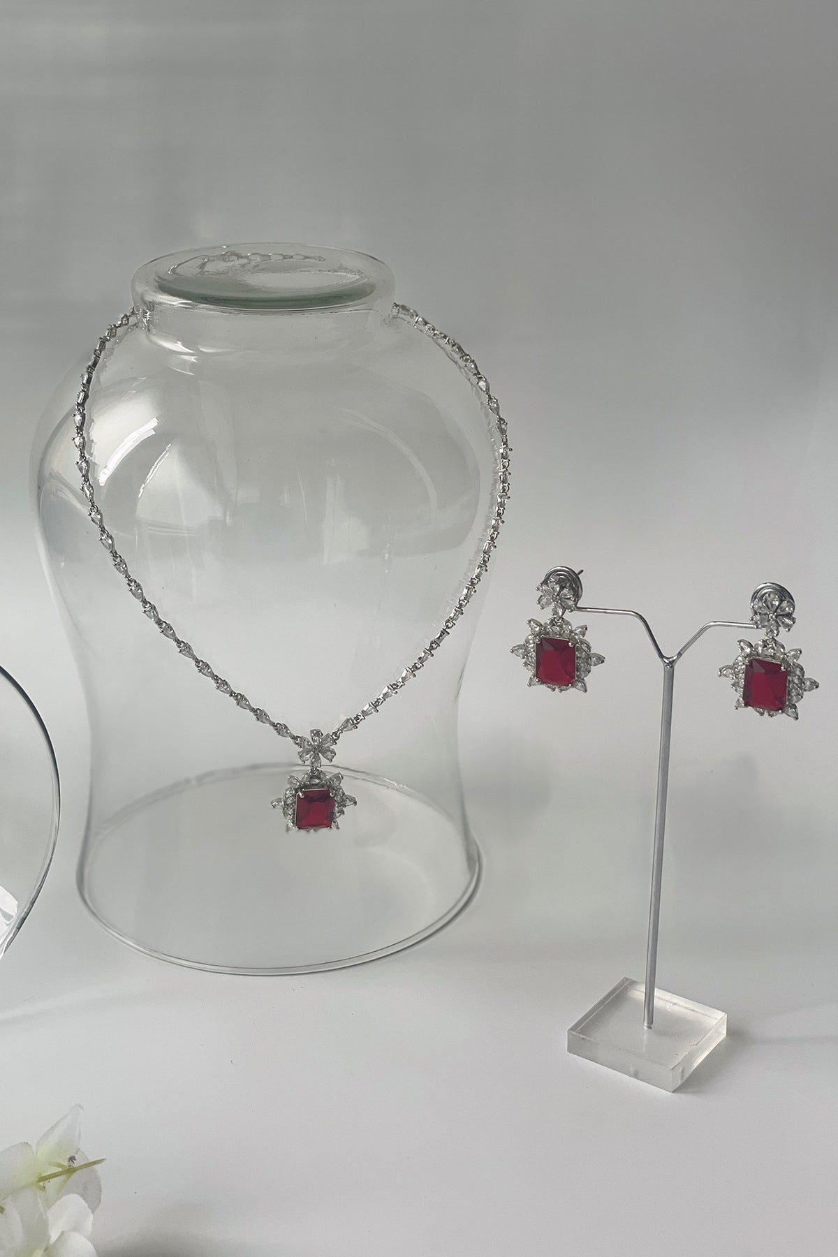 White Finish Zircon & Red Stone Long Necklace Set