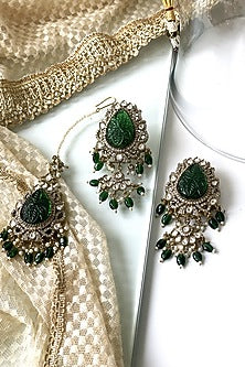 Antique Gold Finish Kundan Polki & Green Carved Stone Choker Necklace Set