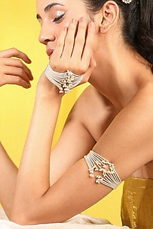 White Finish Twisted Pearl Hand Cuff