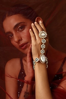 Gold Finish Kundan Polki Hathphool