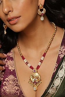 Gold Finish Pearl Necklace Set