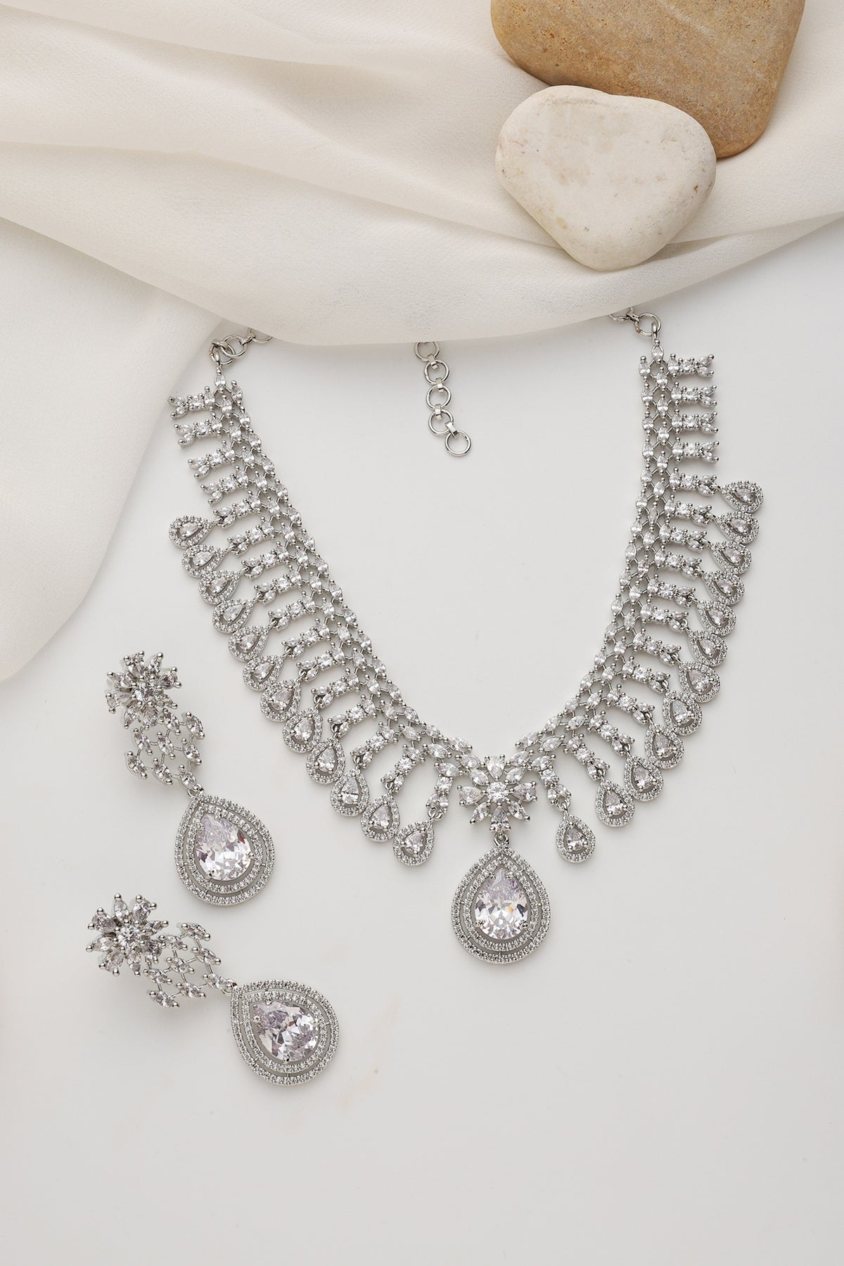 Silver Finish Zircon Necklace Set