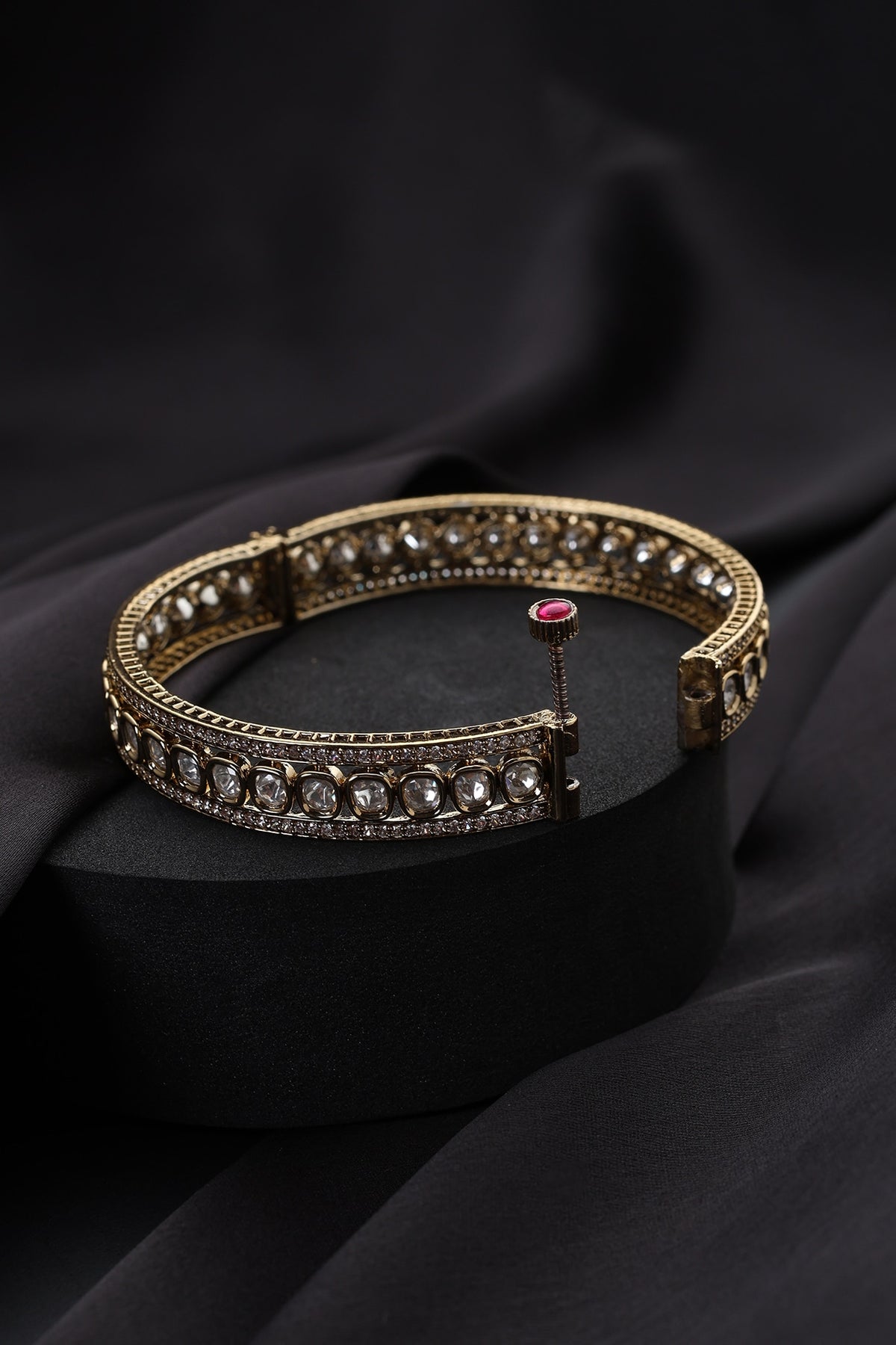 Gold Finish Kundan Polki Kada