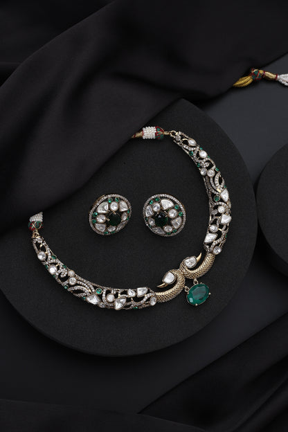 Gold Finish Green Kundan Polki Hasli Necklace Set