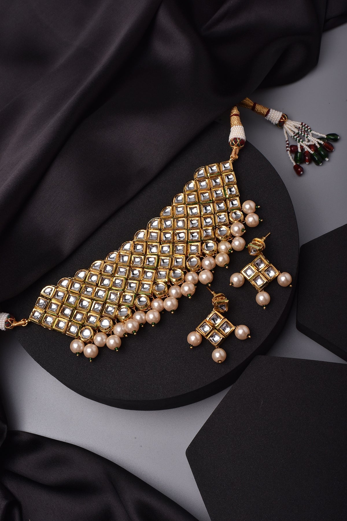 Gold Finish Kundan Polki Choker Necklace Set