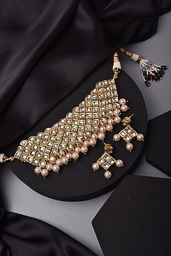 Gold Finish Kundan Polki Choker Necklace Set